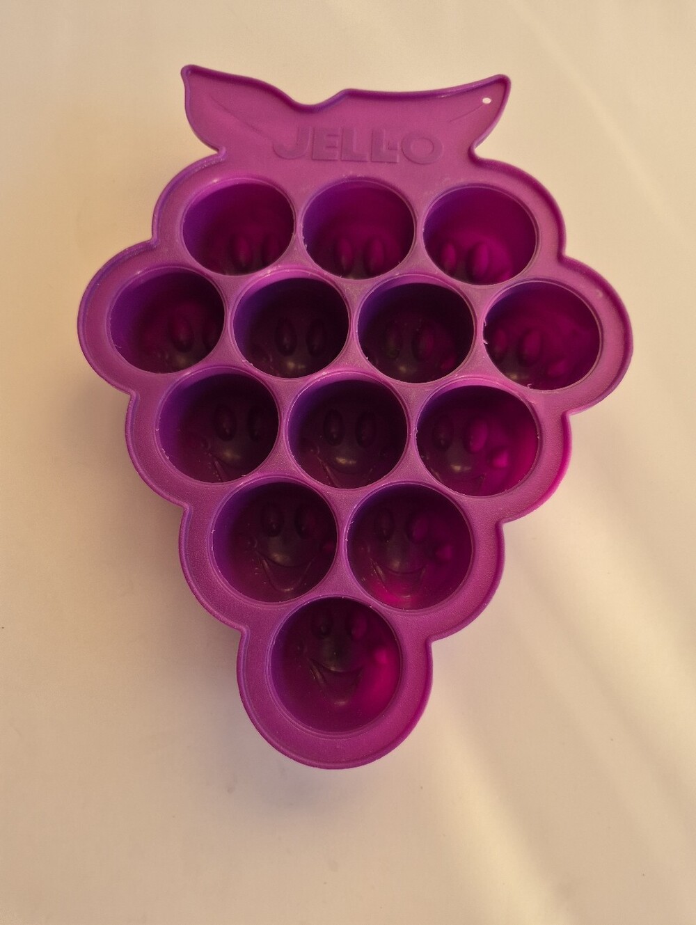 JELL-O Grape-Shaped Plastic Mold in Bright Purple